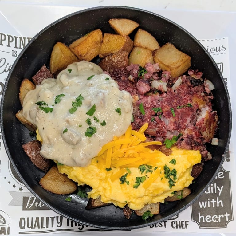 Enjoy Fresh Breakfast and Lunch